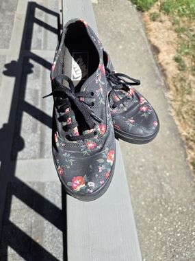 Vans Black Canvas Low-Top Sneakers with Red Floral Print
